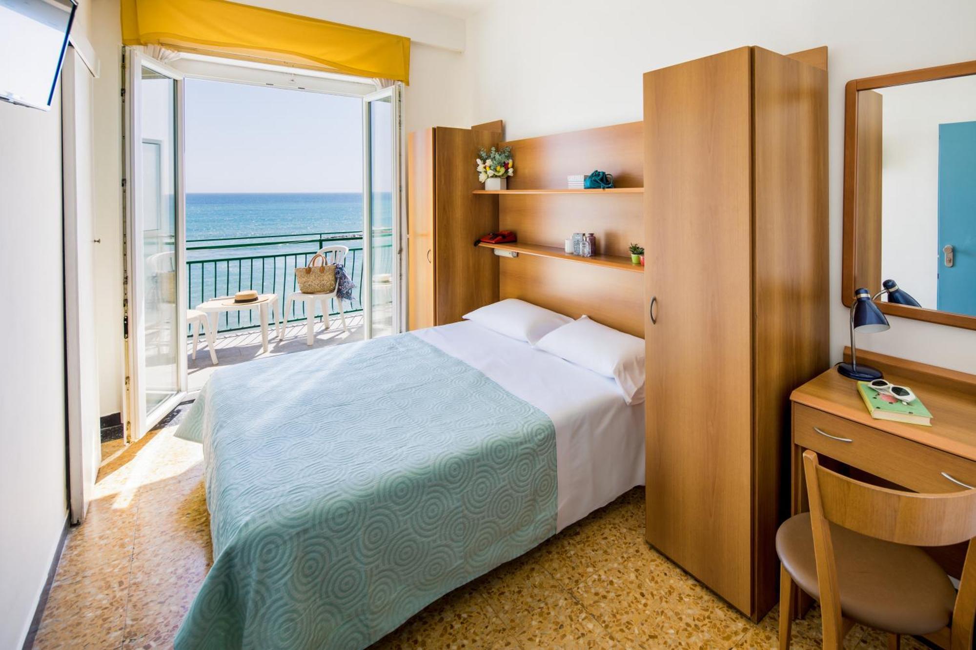 Hotel Mayola Mhotelsgroup San Bartolomeo Al Mare Extérieur photo