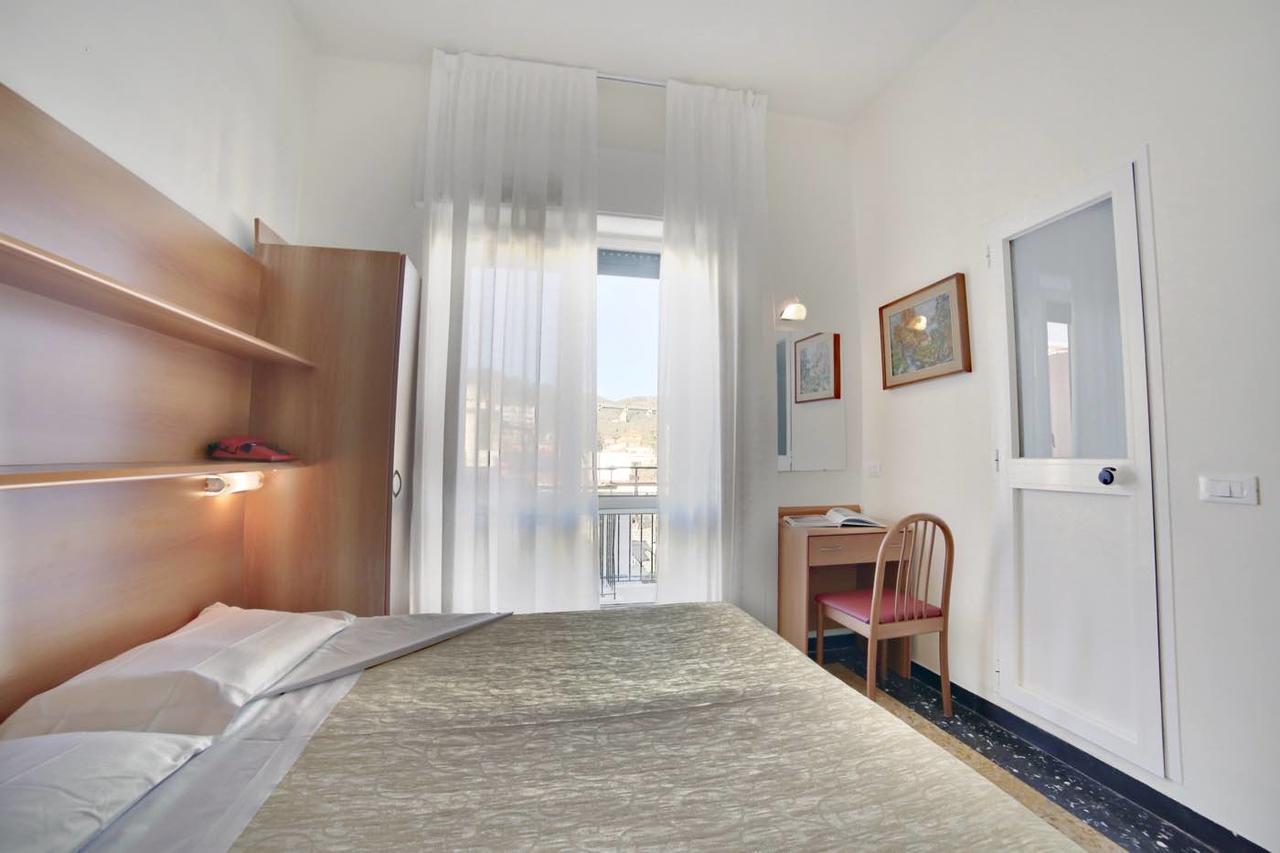Hotel Mayola Mhotelsgroup San Bartolomeo Al Mare Extérieur photo