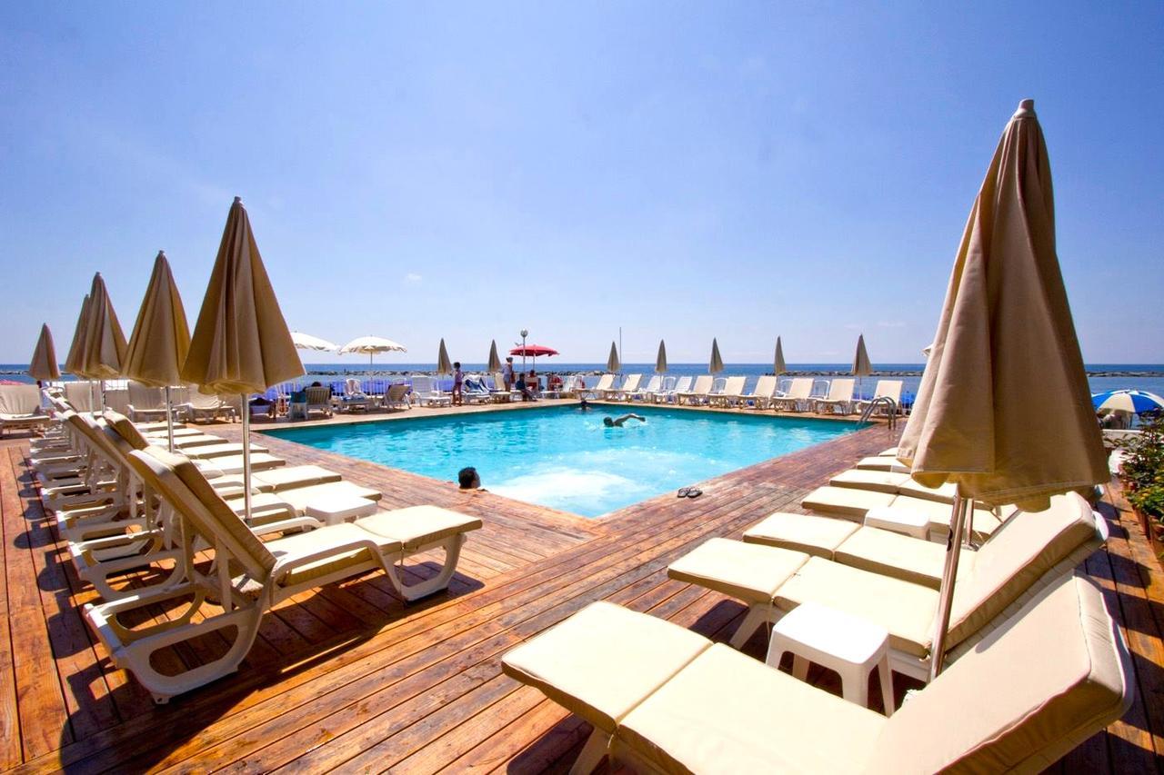 Hotel Mayola Mhotelsgroup San Bartolomeo Al Mare Extérieur photo