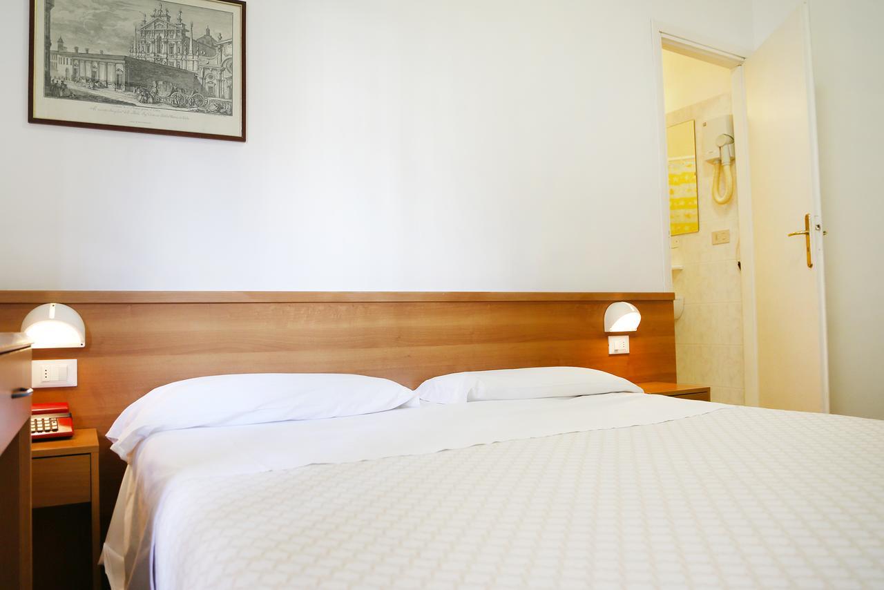 Hotel Mayola Mhotelsgroup San Bartolomeo Al Mare Extérieur photo